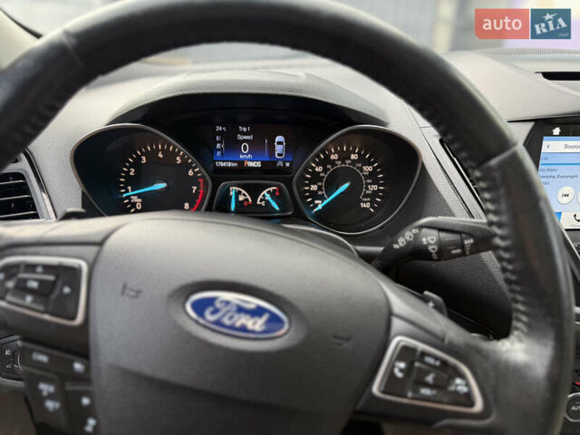 Форд Эскейп 2016 в Черкассах на Automoto.ua Бежевый Форд Эскейп, объемом двигателя 2 л и пробегом 187 тыс. км за 13299 $, фото 11 на Automoto.ua