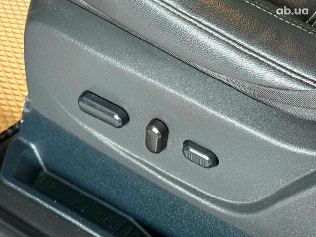 Бежевый Форд Эскейп, объемом двигателя 2 л и пробегом 195 тыс. км за 13490 $, фото 14 на Automoto.ua