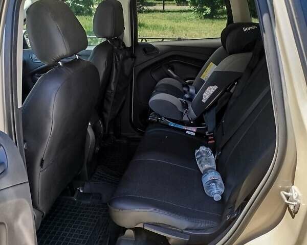Бежевий Форд Ескейп, об'ємом двигуна 2.5 л та пробігом 112 тис. км за 13200 $, фото 32 на Automoto.ua