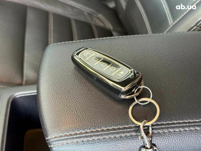 Бежевый Форд Эскейп, объемом двигателя 2 л и пробегом 195 тыс. км за 13490 $, фото 25 на Automoto.ua