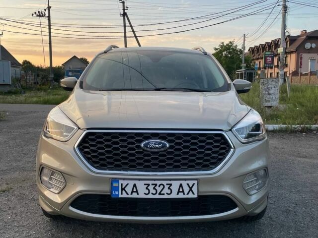Бежевий Форд Ескейп, об'ємом двигуна 2 л та пробігом 157 тис. км за 15000 $, фото 1 на Automoto.ua