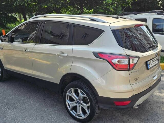 Бежевый Форд Эскейп, объемом двигателя 2 л и пробегом 133 тыс. км за 14500 $, фото 17 на Automoto.ua