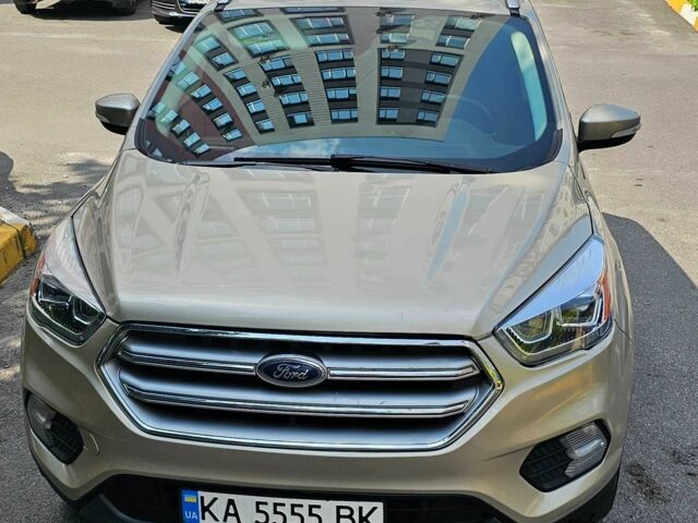 Бежевый Форд Эскейп, объемом двигателя 2 л и пробегом 133 тыс. км за 14500 $, фото 14 на Automoto.ua