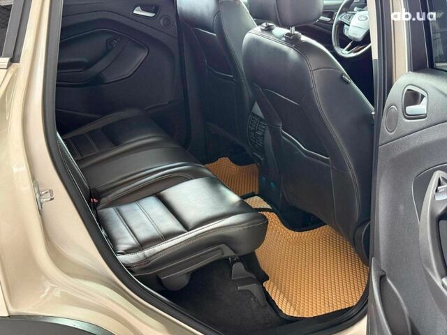 Бежевый Форд Эскейп, объемом двигателя 2 л и пробегом 195 тыс. км за 13490 $, фото 19 на Automoto.ua