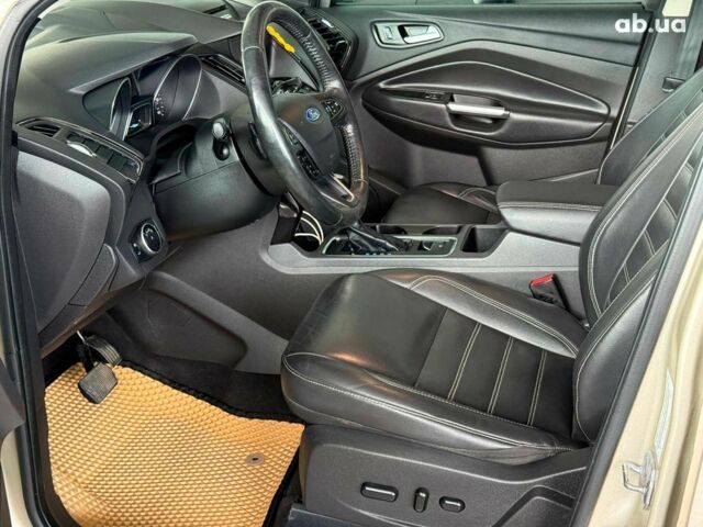 Бежевый Форд Эскейп, объемом двигателя 2 л и пробегом 195 тыс. км за 13490 $, фото 12 на Automoto.ua