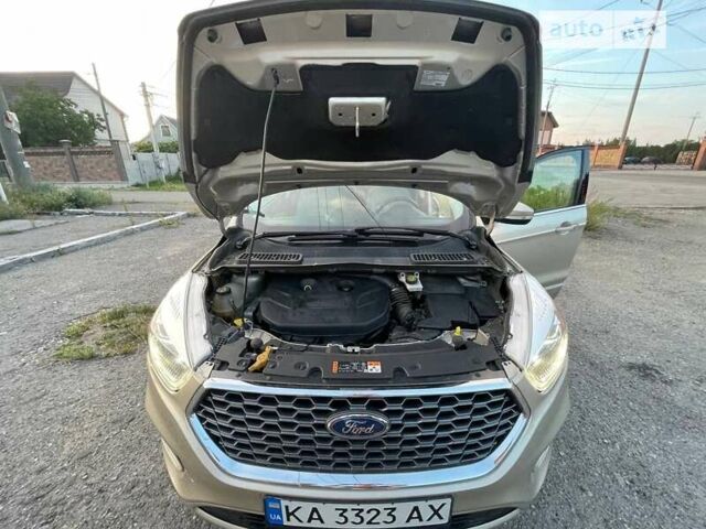 Бежевий Форд Ескейп, об'ємом двигуна 2 л та пробігом 135 тис. км за 15000 $, фото 16 на Automoto.ua