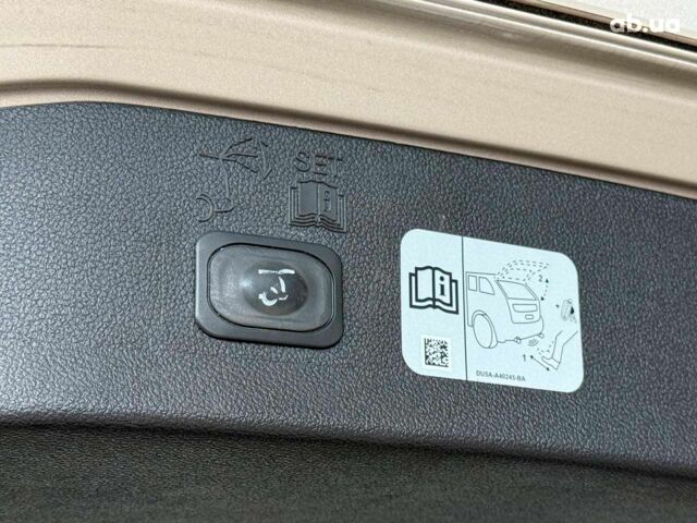 Бежевый Форд Эскейп, объемом двигателя 2 л и пробегом 195 тыс. км за 13490 $, фото 18 на Automoto.ua