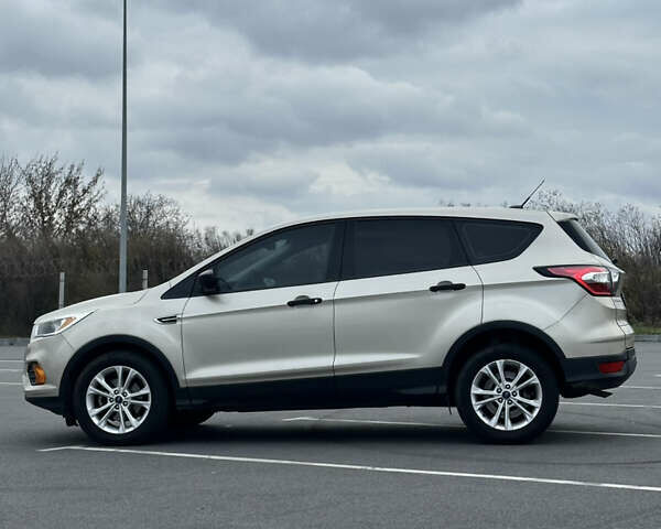 Бежевый Форд Эскейп, объемом двигателя 2.49 л и пробегом 110 тыс. км за 13300 $, фото 4 на Automoto.ua