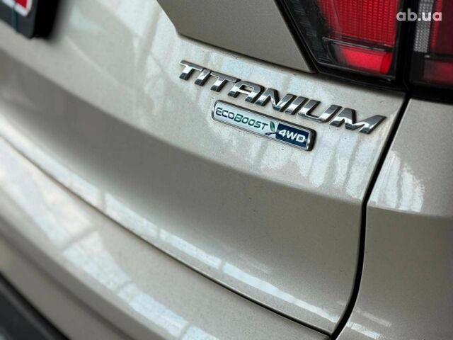 Бежевый Форд Эскейп, объемом двигателя 2 л и пробегом 195 тыс. км за 13490 $, фото 10 на Automoto.ua