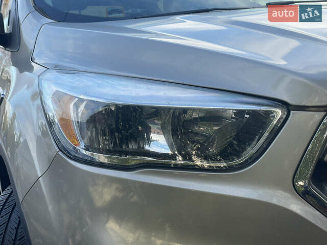 Бежевый Форд Эскейп, объемом двигателя 1.5 л и пробегом 236 тыс. км за 9150 $, фото 22 на Automoto.ua