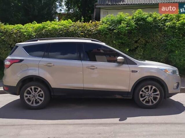 Бежевый Форд Эскейп, объемом двигателя 1.5 л и пробегом 152 тыс. км за 12420 $, фото 5 на Automoto.ua