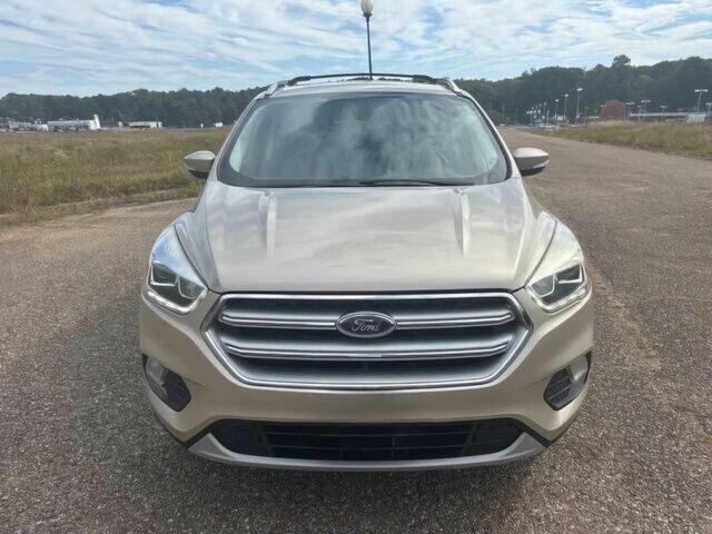 Бежевый Форд Эскейп, объемом двигателя 1.5 л и пробегом 70 тыс. км за 5900 $, фото 1 на Automoto.ua