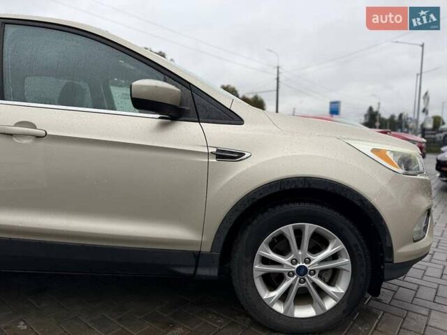 Форд Эскейп 2017 в Луцке на Automoto.ua Бежевый Форд Эскейп, объемом двигателя 1.5 л и пробегом 139 тыс. км за 10500 $, фото 9 на Automoto.ua
