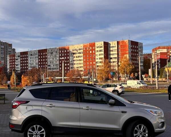 Бежевый Форд Эскейп, объемом двигателя 0 л и пробегом 164 тыс. км за 10899 $, фото 3 на Automoto.ua