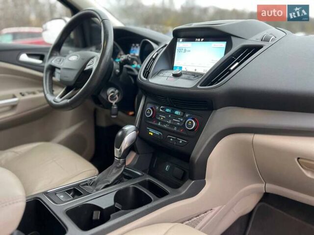 Бежевый Форд Эскейп, объемом двигателя 1.5 л и пробегом 107 тыс. км за 13500 $, фото 13 на Automoto.ua