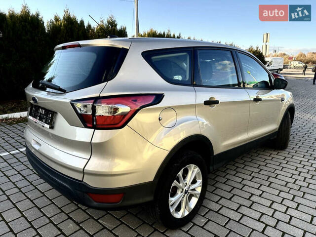 Бежевый Форд Эскейп, объемом двигателя 2.5 л и пробегом 190 тыс. км за 10199 $, фото 3 на Automoto.ua