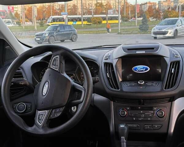 Бежевый Форд Эскейп, объемом двигателя 0 л и пробегом 164 тыс. км за 10899 $, фото 8 на Automoto.ua