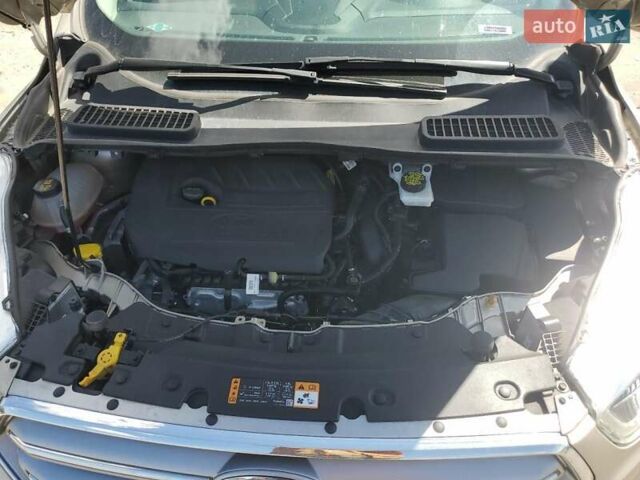 Бежевый Форд Эскейп, объемом двигателя 1.5 л и пробегом 90 тыс. км за 2500 $, фото 11 на Automoto.ua