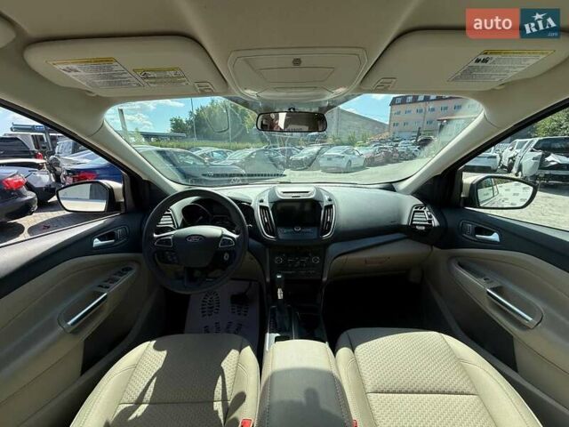 Бежевий Форд Ескейп, об'ємом двигуна 1.5 л та пробігом 158 тис. км за 10800 $, фото 4 на Automoto.ua