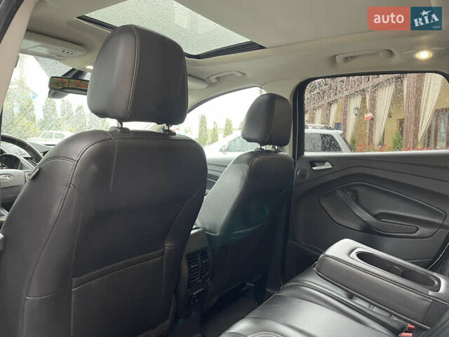 Бежевий Форд Ескейп, об'ємом двигуна 1.5 л та пробігом 227 тис. км за 13400 $, фото 6 на Automoto.ua