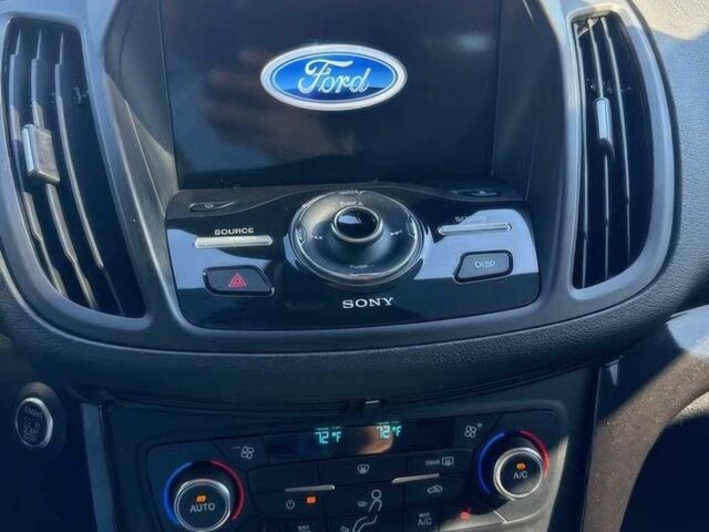 Бежевый Форд Эскейп, объемом двигателя 2 л и пробегом 62 тыс. км за 6700 $, фото 9 на Automoto.ua