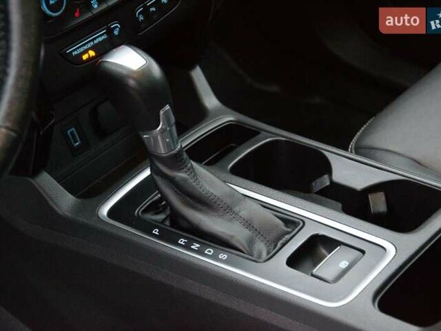 Бежевый Форд Эскейп, объемом двигателя 2 л и пробегом 141 тыс. км за 14900 $, фото 26 на Automoto.ua