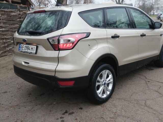 Бежевый Форд Эскейп, объемом двигателя 2.5 л и пробегом 43 тыс. км за 13900 $, фото 4 на Automoto.ua