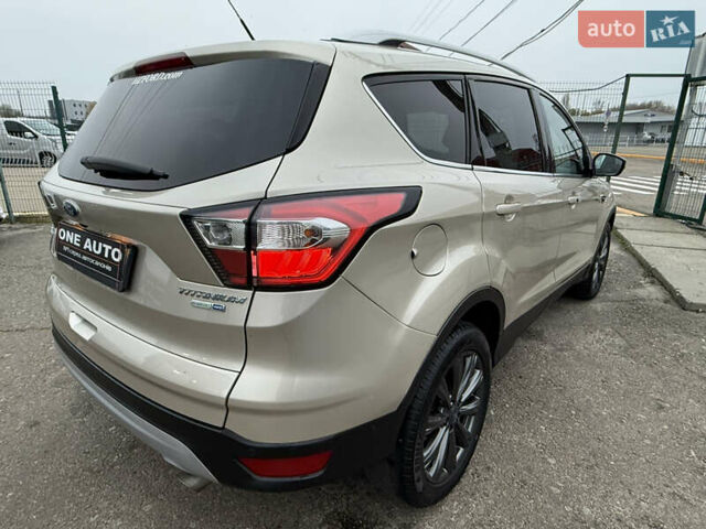 Бежевый Форд Эскейп, объемом двигателя 2 л и пробегом 128 тыс. км за 15990 $, фото 5 на Automoto.ua