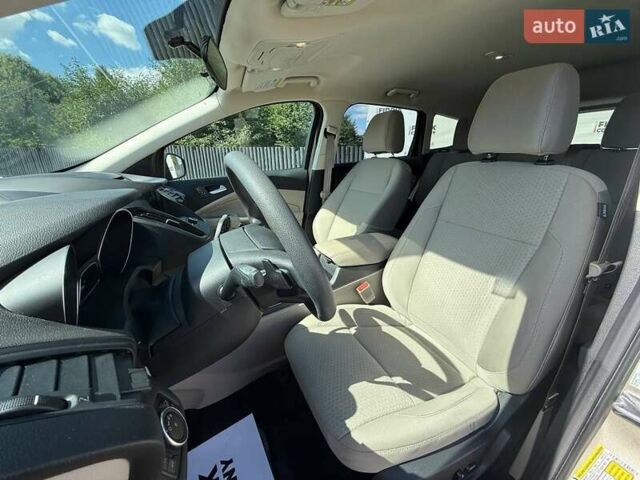Бежевий Форд Ескейп, об'ємом двигуна 1.5 л та пробігом 158 тис. км за 10800 $, фото 15 на Automoto.ua