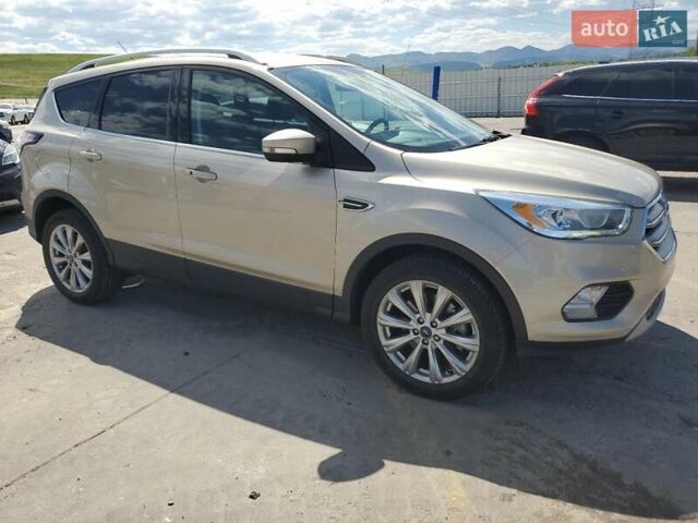 Бежевый Форд Эскейп, объемом двигателя 1.5 л и пробегом 90 тыс. км за 2500 $, фото 3 на Automoto.ua