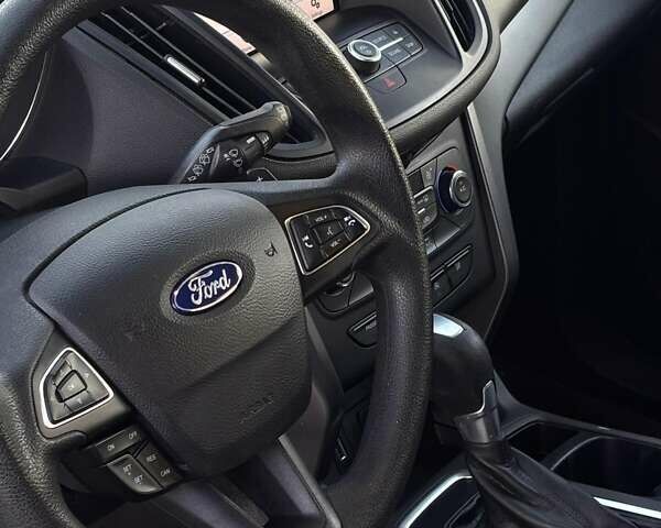 Бежевый Форд Эскейп, объемом двигателя 0 л и пробегом 164 тыс. км за 10900 $, фото 6 на Automoto.ua