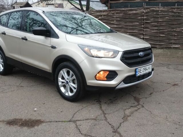 Бежевый Форд Эскейп, объемом двигателя 2.5 л и пробегом 43 тыс. км за 13900 $, фото 2 на Automoto.ua