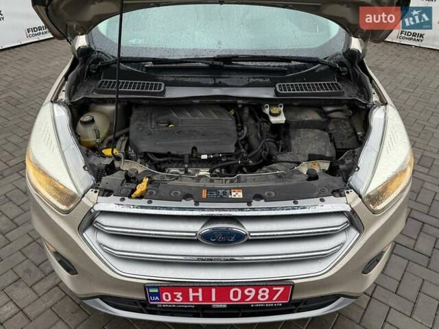 Форд Эскейп 2017 в Луцке на Automoto.ua Бежевый Форд Эскейп, объемом двигателя 1.5 л и пробегом 139 тыс. км за 10500 $, фото 13 на Automoto.ua
