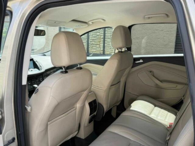 Бежевый Форд Эскейп, объемом двигателя 1.5 л и пробегом 57 тыс. км за 3700 $, фото 12 на Automoto.ua