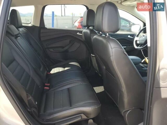 Бежевый Форд Эскейп, объемом двигателя 1.5 л и пробегом 90 тыс. км за 2500 $, фото 10 на Automoto.ua