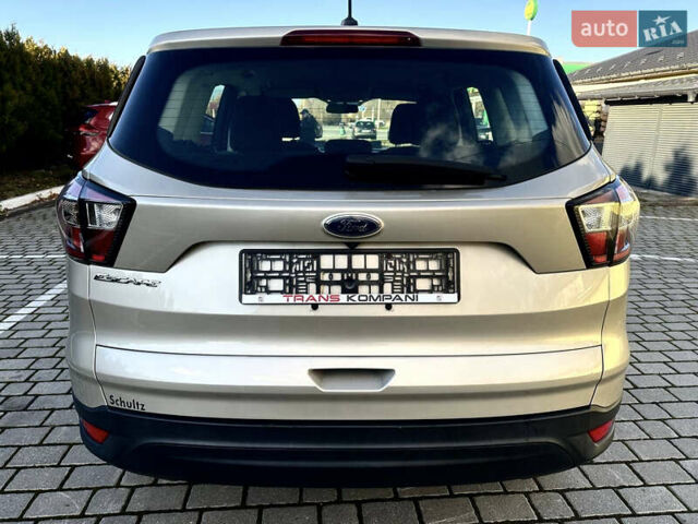 Бежевый Форд Эскейп, объемом двигателя 2.5 л и пробегом 190 тыс. км за 10199 $, фото 2 на Automoto.ua