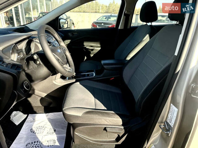 Бежевый Форд Эскейп, объемом двигателя 2.5 л и пробегом 190 тыс. км за 10199 $, фото 16 на Automoto.ua