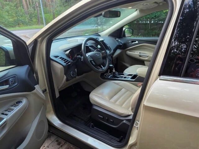 Бежевий Форд Ескейп, об'ємом двигуна 0 л та пробігом 72 тис. км за 9300 $, фото 7 на Automoto.ua