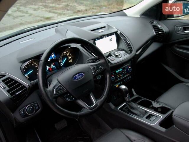 Бежевый Форд Эскейп, объемом двигателя 2 л и пробегом 141 тыс. км за 14900 $, фото 22 на Automoto.ua