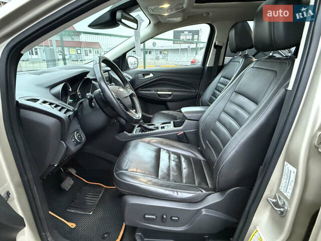 Бежевый Форд Эскейп, объемом двигателя 2 л и пробегом 128 тыс. км за 15990 $, фото 10 на Automoto.ua