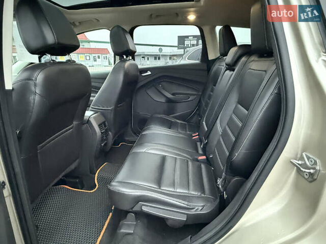 Бежевый Форд Эскейп, объемом двигателя 2 л и пробегом 128 тыс. км за 15990 $, фото 11 на Automoto.ua