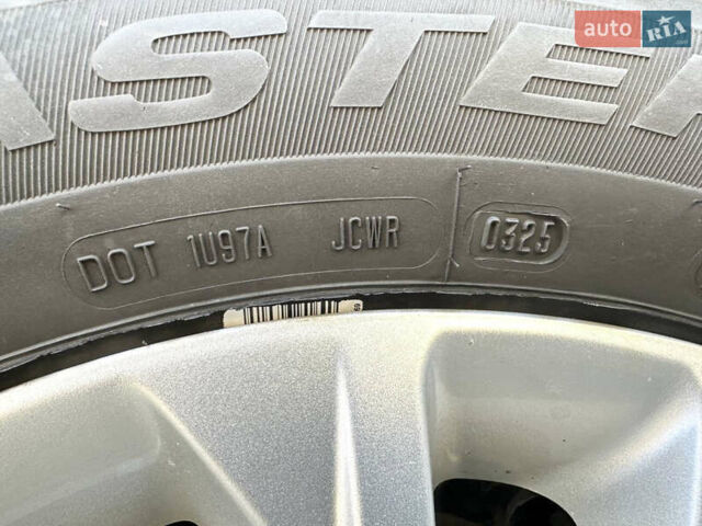 Бежевый Форд Эскейп, объемом двигателя 2.5 л и пробегом 190 тыс. км за 10199 $, фото 12 на Automoto.ua