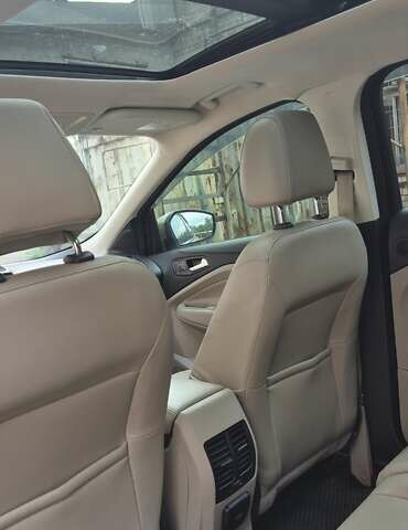 Бежевый Форд Эскейп, объемом двигателя 2 л и пробегом 178 тыс. км за 17000 $, фото 15 на Automoto.ua