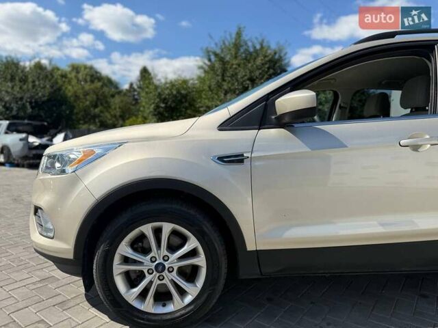 Бежевий Форд Ескейп, об'ємом двигуна 1.5 л та пробігом 158 тис. км за 10800 $, фото 10 на Automoto.ua