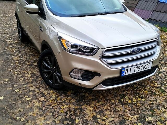 Бежевый Форд Эскейп, объемом двигателя 2 л и пробегом 130 тыс. км за 15500 $, фото 11 на Automoto.ua