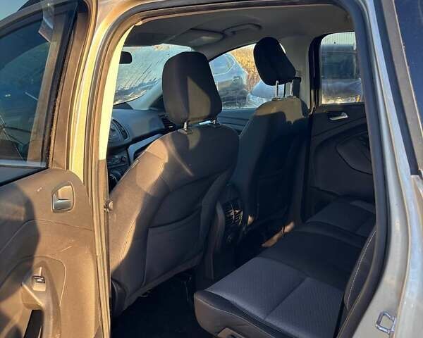 Бежевый Форд Эскейп, объемом двигателя 1.5 л и пробегом 238 тыс. км за 10499 $, фото 8 на Automoto.ua