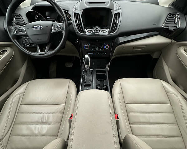 Бежевый Форд Эскейп, объемом двигателя 2 л и пробегом 126 тыс. км за 14400 $, фото 10 на Automoto.ua