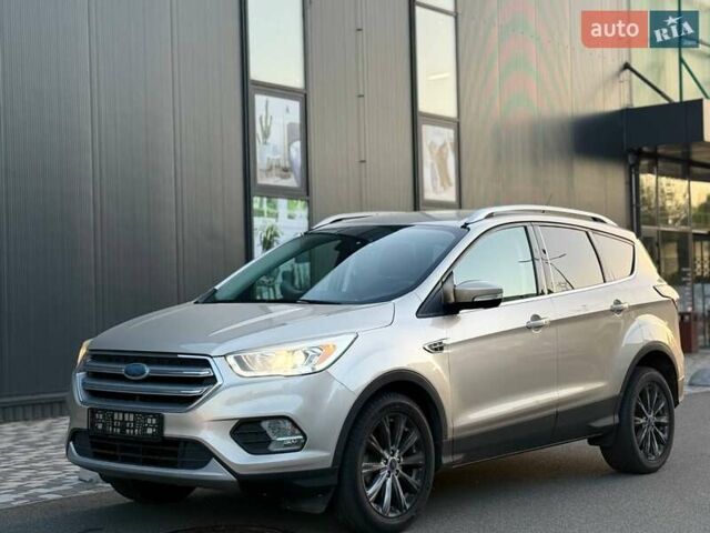 Бежевий Форд Ескейп, об'ємом двигуна 1.5 л та пробігом 38 тис. км за 13800 $, фото 2 на Automoto.ua
