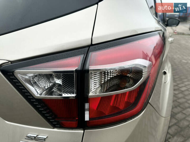 Бежевый Форд Эскейп, объемом двигателя 1.5 л и пробегом 161 тыс. км за 10499 $, фото 18 на Automoto.ua