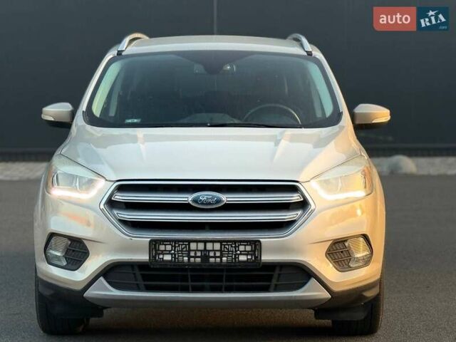 Бежевий Форд Ескейп, об'ємом двигуна 1.5 л та пробігом 38 тис. км за 13800 $, фото 3 на Automoto.ua